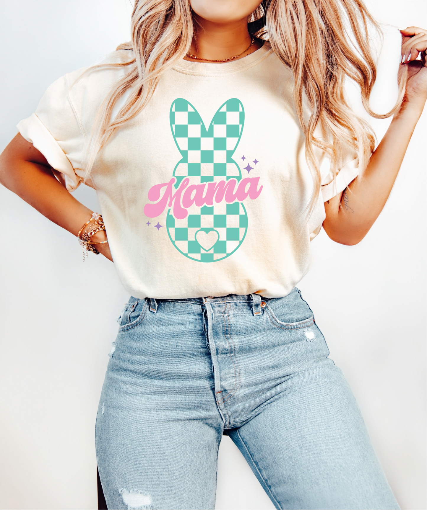 Mama checkered peep graphic tee