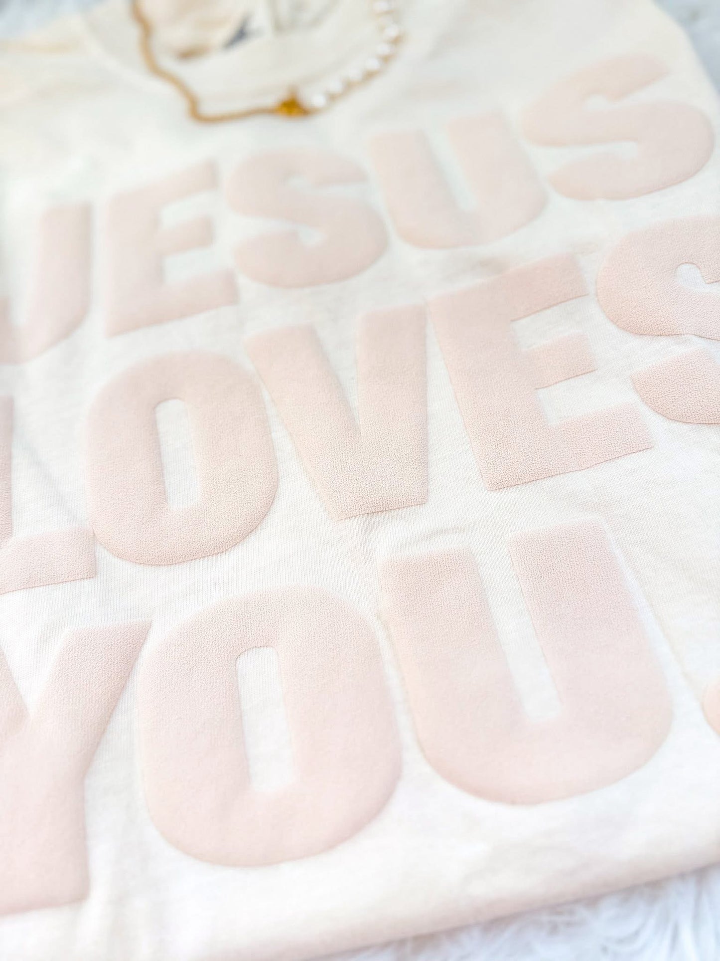 JESUS LOVES YOU x puff tee